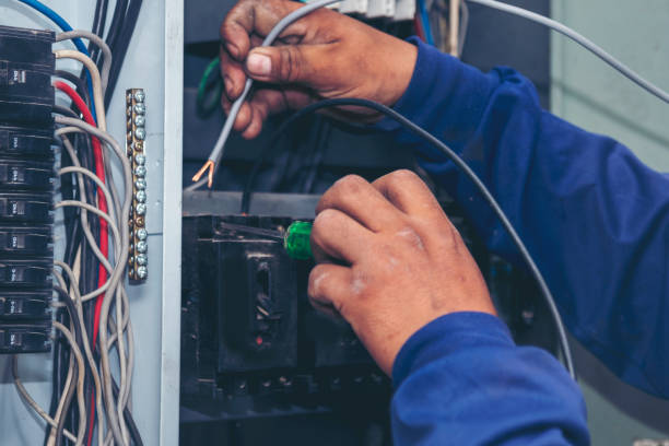 Best Electrical Outlet Repair  in De Leon Springs, FL